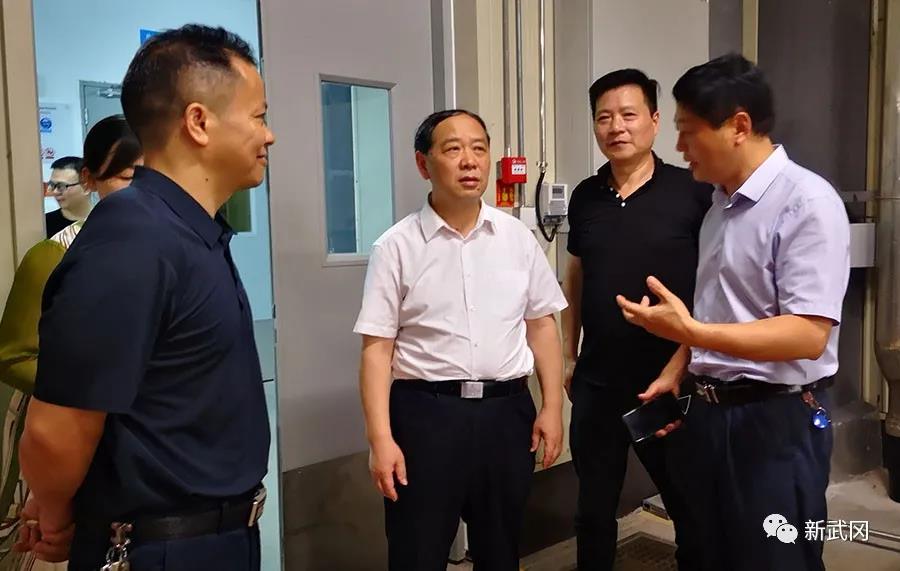 谭精益来我市调研科技创新平台运行工作