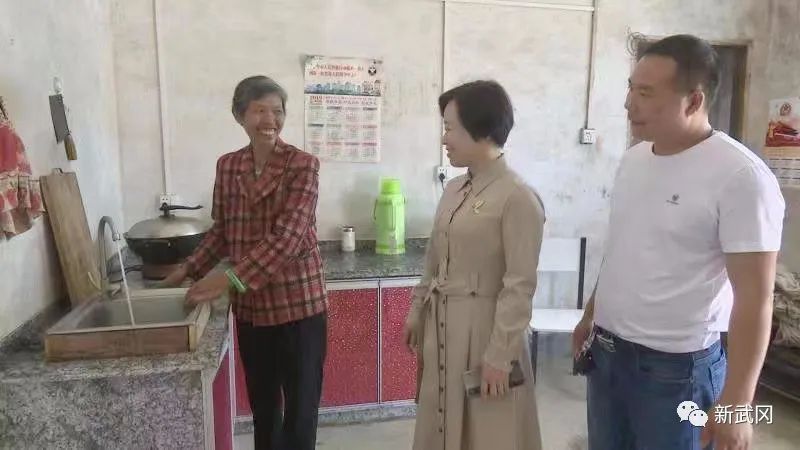 武冈“精准到户”助困难残疾人居家无障碍_邵阳头条网