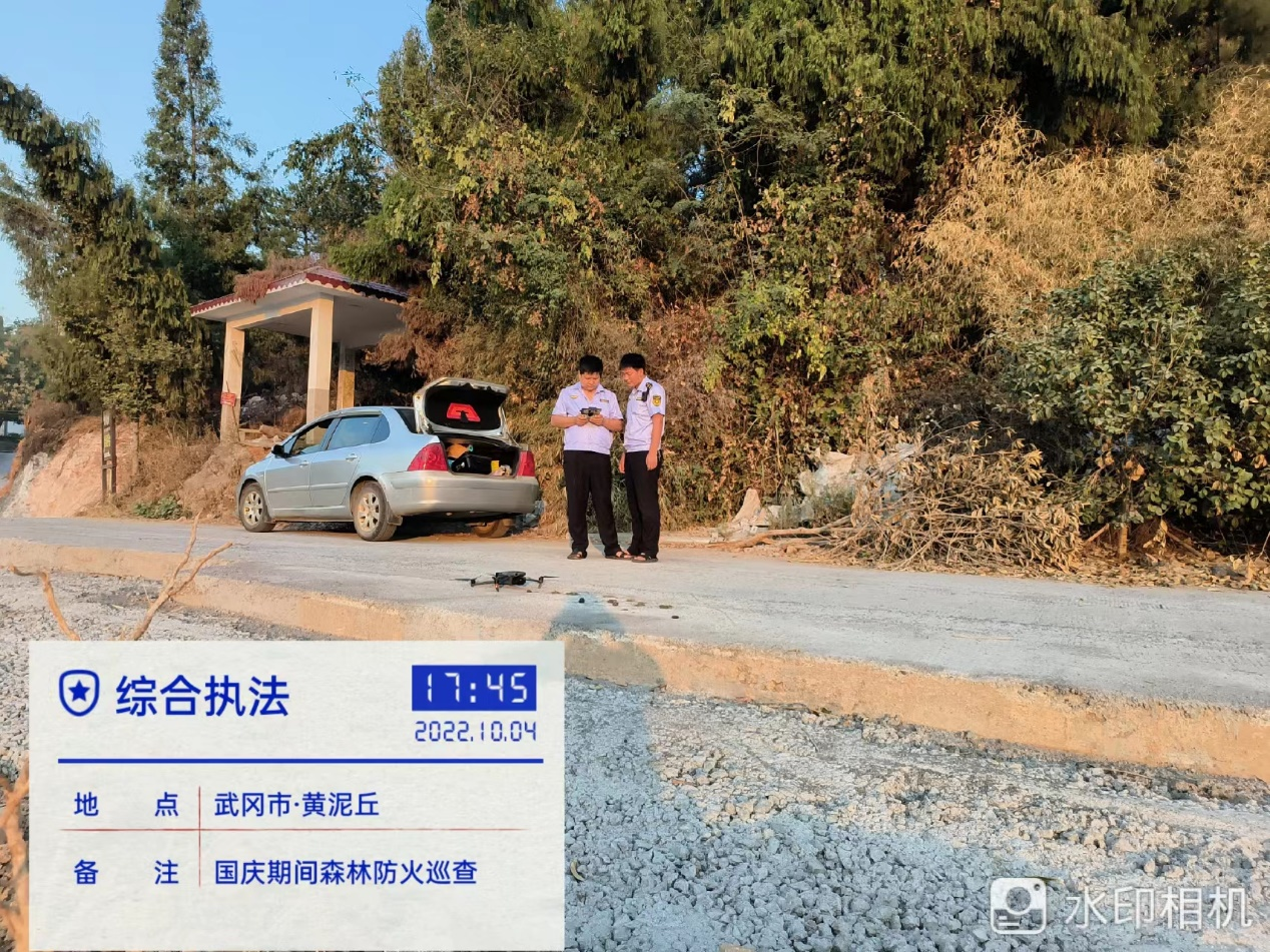 稠树塘镇无人机巡查秸秆焚烧，为蓝天保卫战装上“利剑”_邵阳头条网