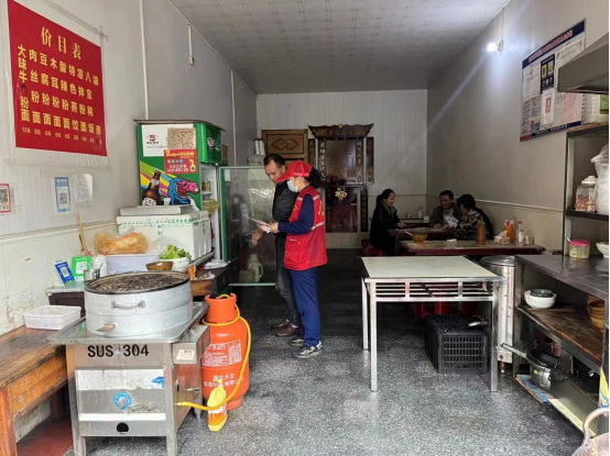 武冈市消防救援大队开展“扫街式”宣传活动_邵阳头条网