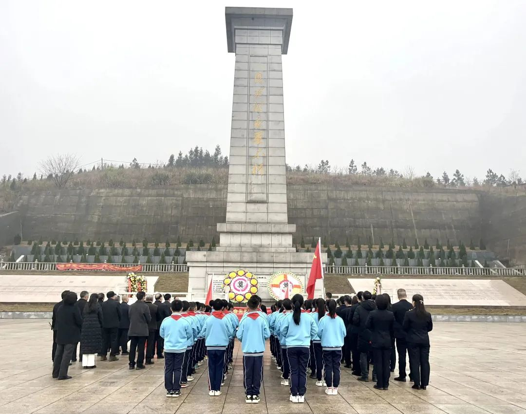 武冈市举行老少共祭革命先烈主题活动_邵阳头条网