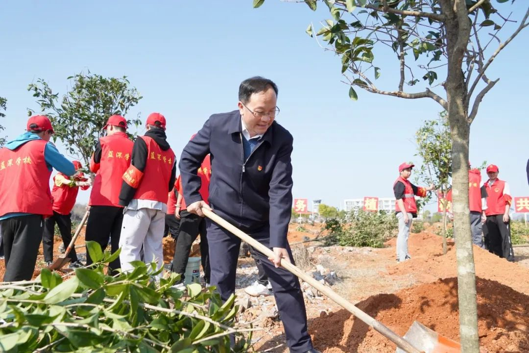 唐克俭龚畅等市领导参加义务植树活动_邵商网