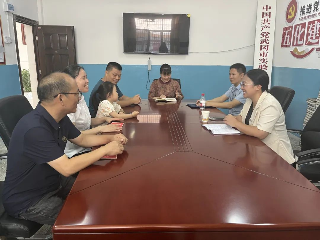 肖玲玲看望慰问困难教师代表_邵阳头条网
