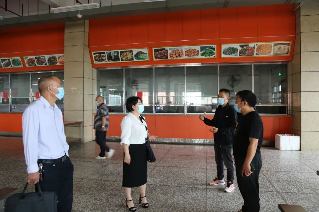 市政协开展学校食堂卫生健康调研 ：保障学生“吃得好” 家长“更放心”_邵阳头条网