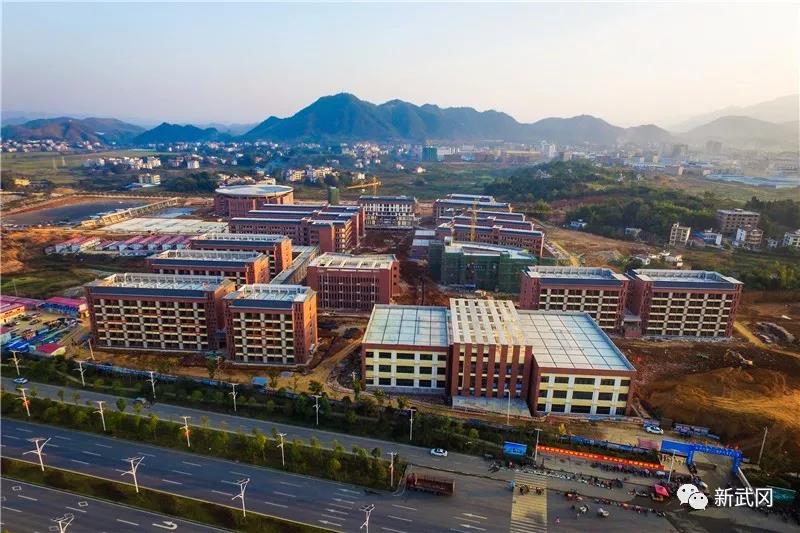 侯文唐克俭调研教育新城项目建设工作(图2)