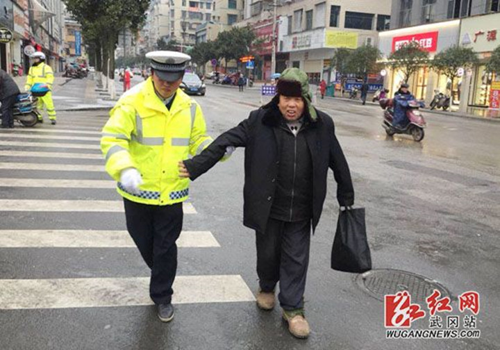 武冈市部门联动抗严寒斗冰雪(图5)