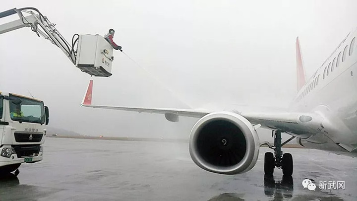 邵阳武冈机场：浴“雪”奋战 确保通航(图4)