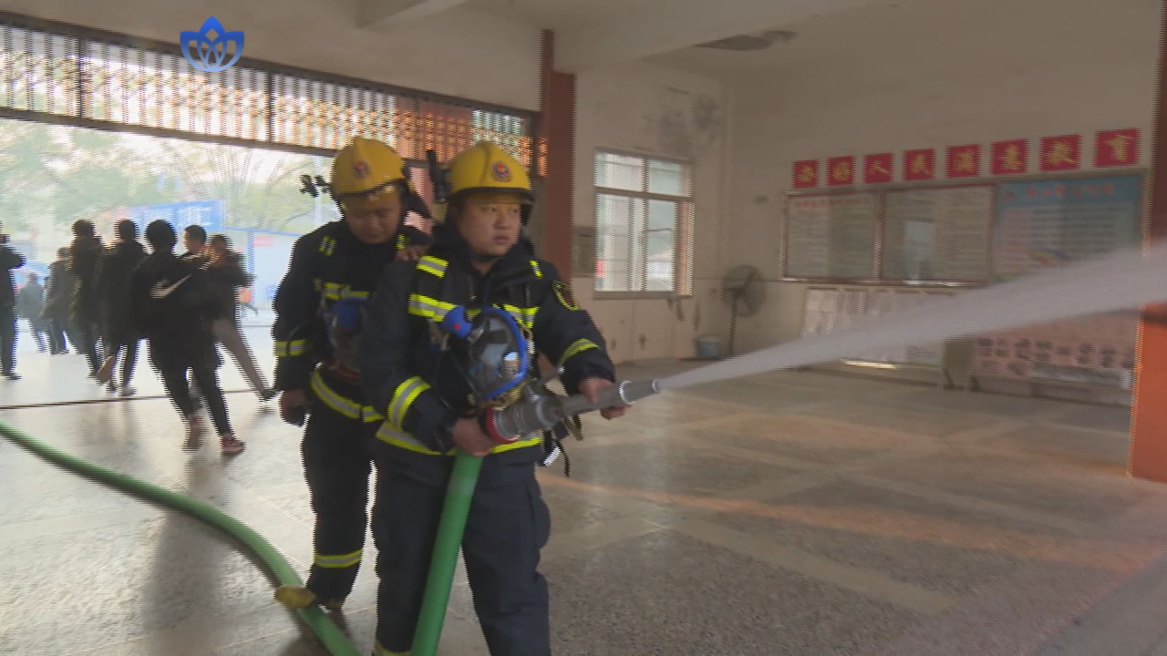 武冈二中举行消防安全培训暨应急疏散演练活动(图4)