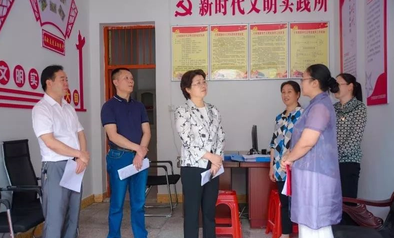 周迎春来武冈调研指导宣传思想文化工作(图1)