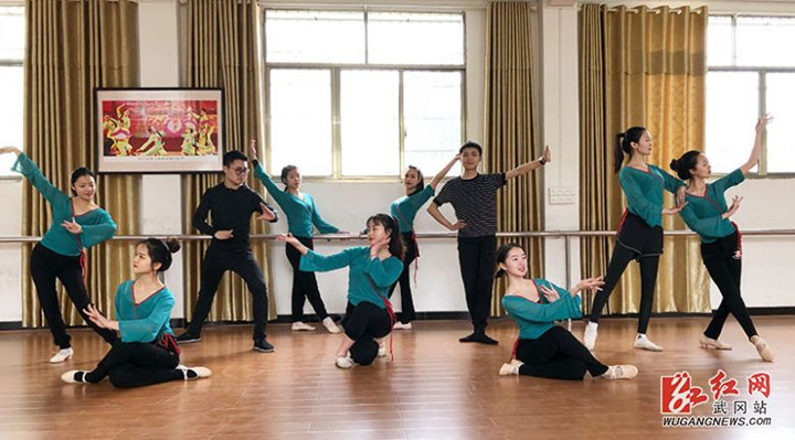 武冈丝弦备战乡村旅游节    一场“仙乐”盛宴等你来“尝”(图2)