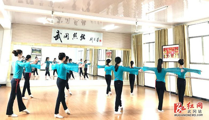 武冈丝弦备战乡村旅游节    一场“仙乐”盛宴等你来“尝”(图1)