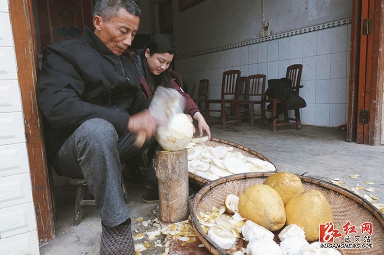 武冈传统美食柚子糖 “甜蜜”村民小康路(图1)