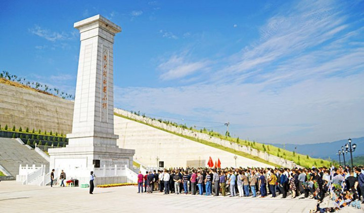 武冈市举行烈士纪念日公祭活动(图1)