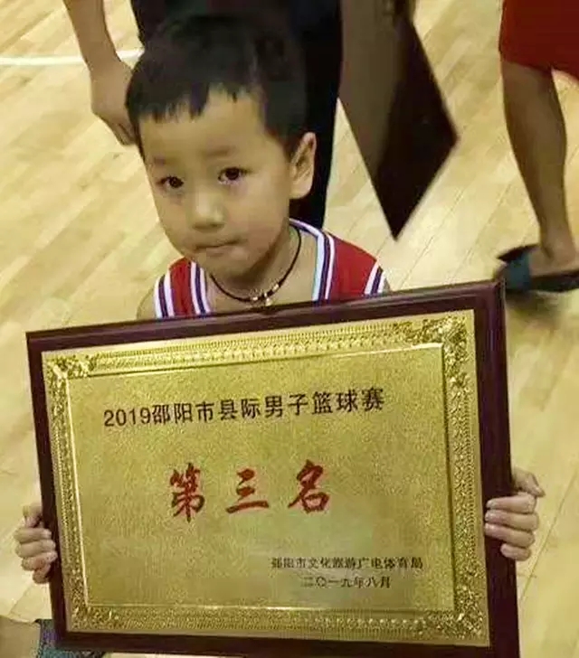 武冈市勇夺2019年邵阳市县际男子篮球赛季军(图3)