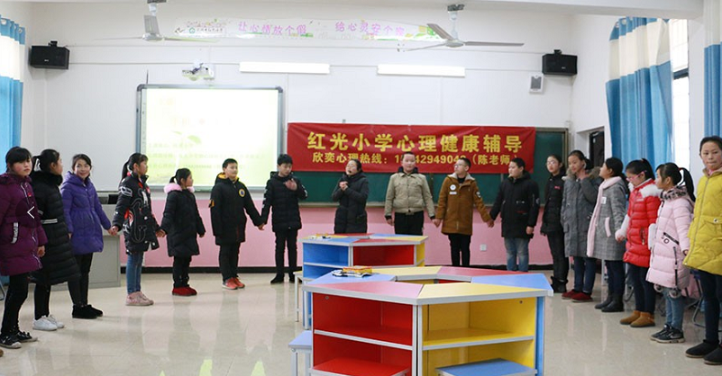 武冈市开学工作井然有序 各校“开学第一课”彰显德育为先(图8)