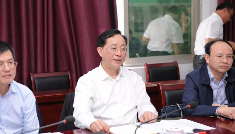 把武冈农商银行建设成有温度的百姓银行(图1)