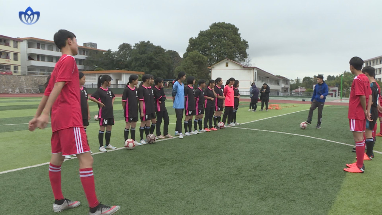 五年内武冈市争创30所全国校园足球特色学校(图3)