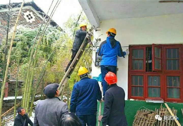 武冈部门联动应对雨雪天气 保安全 保供水 保供电(图3)