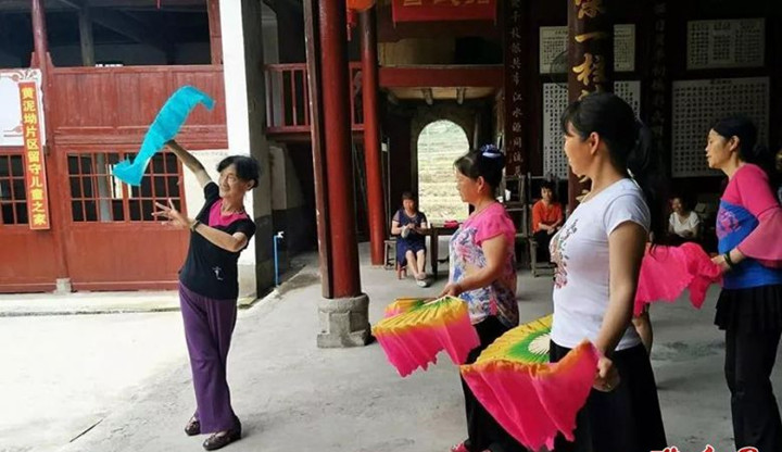 文坪镇：倡导文明乡风 携手共建美丽家园(图1)