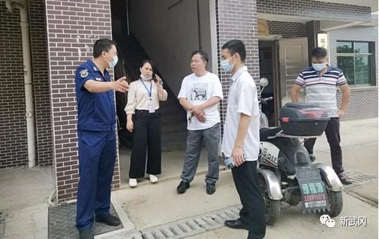 武冈市多部门联合开展易地扶贫搬迁安置点消防安全检查(图1)