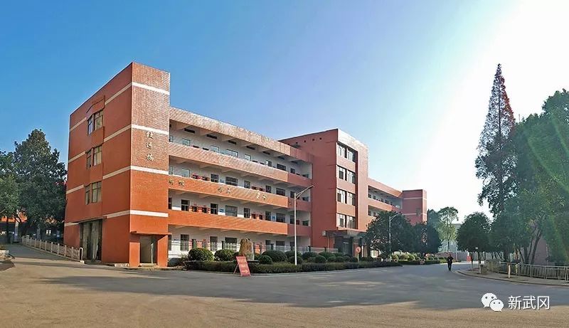 唐克俭调研开学准备和教育布局工作(图1)
