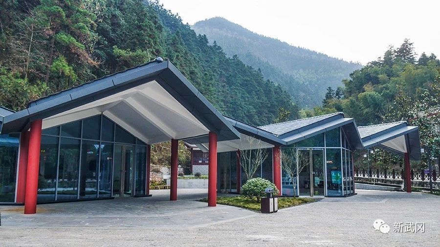 武冈全面部署“五一”假日旅游安全工作(图2)