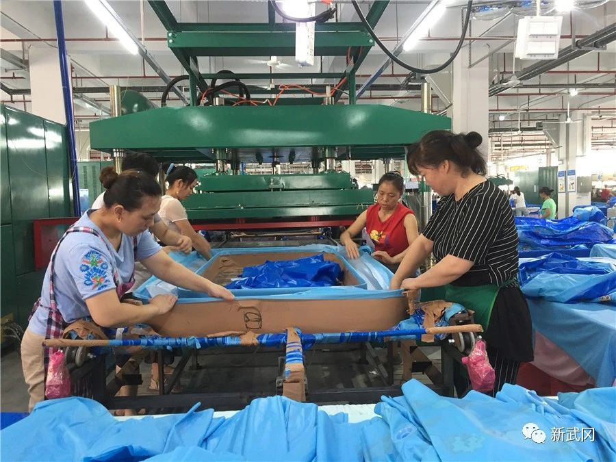 武冈市经开区上半年规模以上工业增加值增速列邵阳市第一(图2)