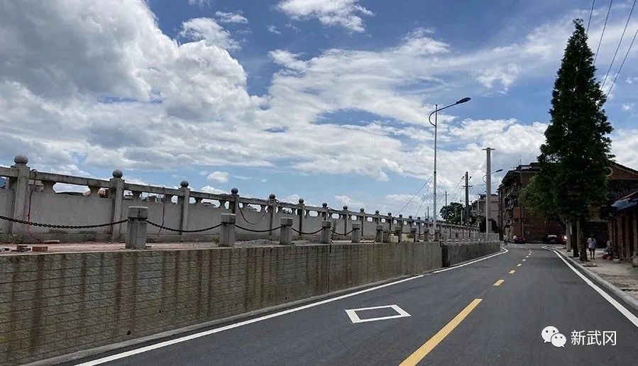 武冈沿河路升级改造路段高考前通车(图1)