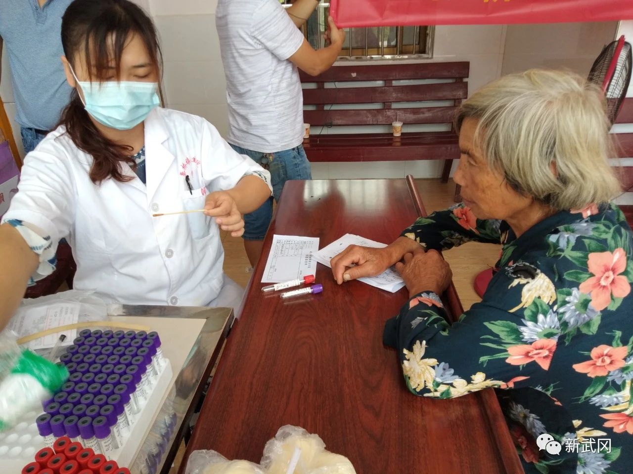 武冈：关爱老年人心理健康(图2)