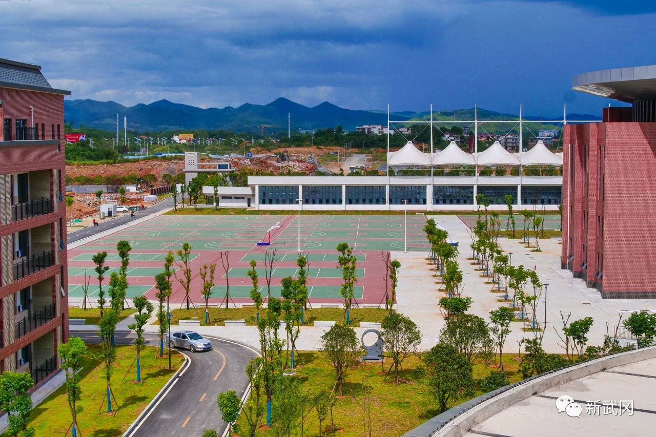 湖南师大附属武冈实验中学紧锣密鼓做好开学准备工作(图6)