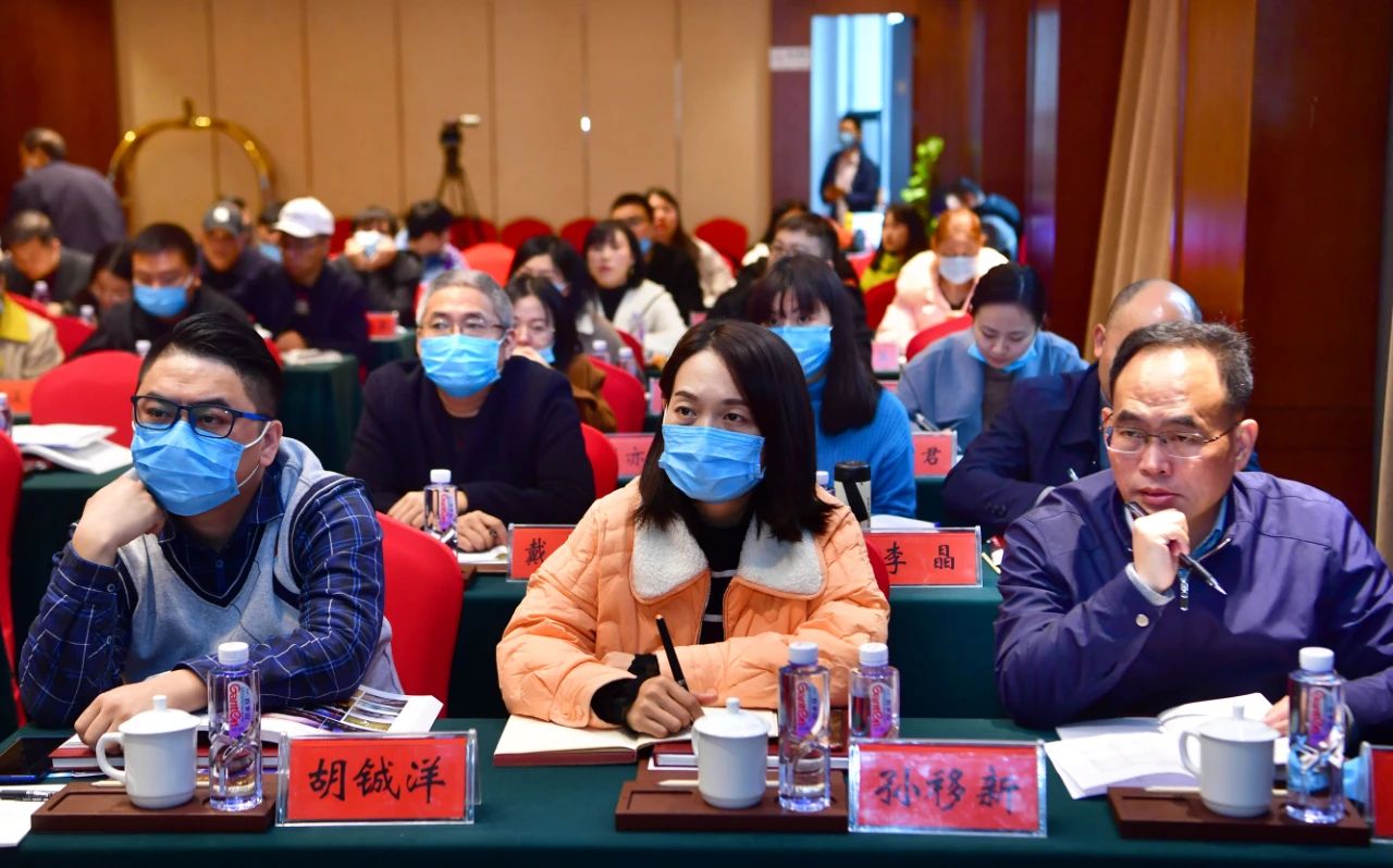 湖南省第十届新闻摄影研修班在武冈开班(图2)