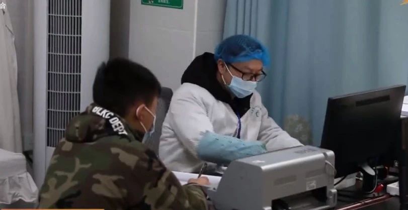 武冈市建设标准化学校卫生室 促校园防疫常态化专业化(图2)