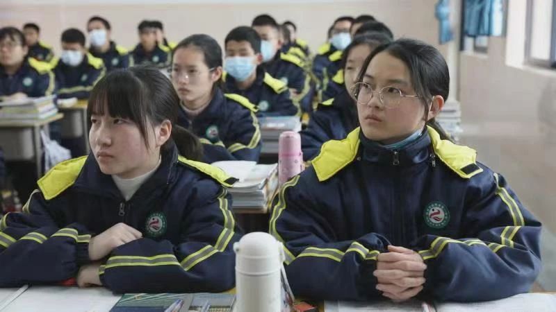 武冈：开学严抓防疫 专业化授课助力学生精准掌握防疫知识(图3)