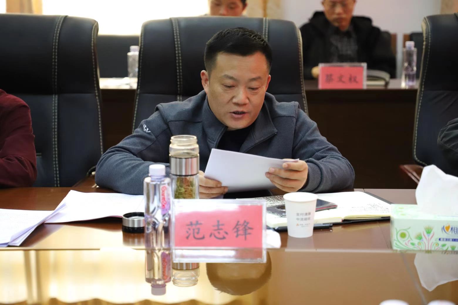 武冈市召开2021年一季度金融工作联席会暨政银企座谈会(图2)