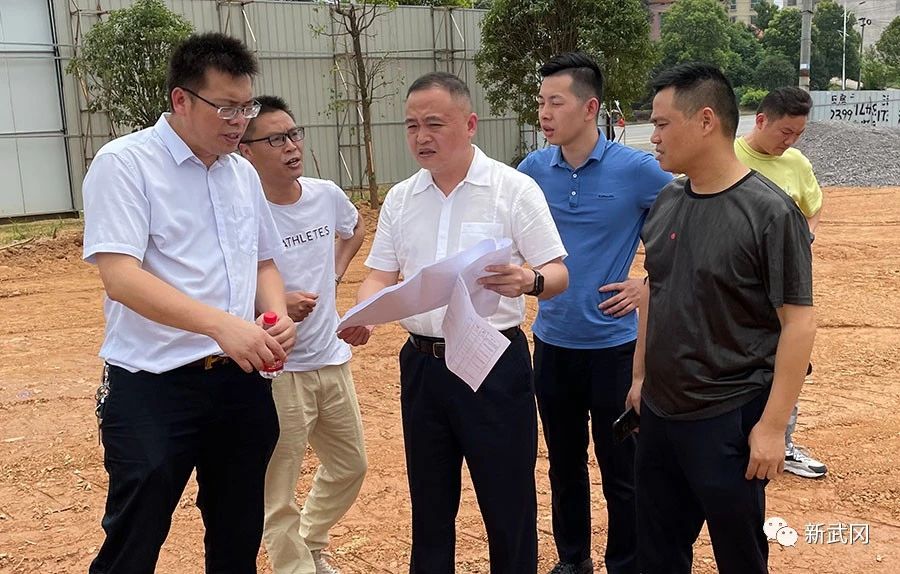 龚畅：加快城市提质扩容步伐 打造幸福宜居新武冈(图1)