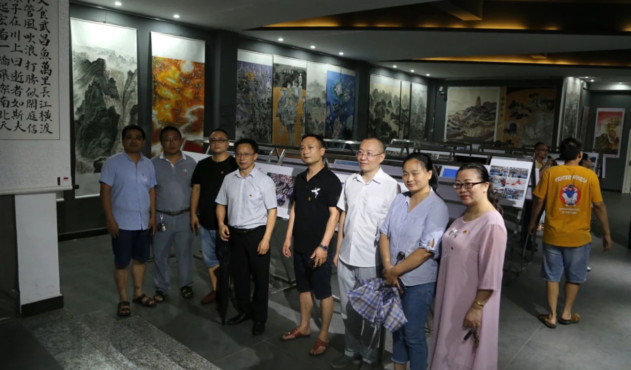 “永远跟党走”武冈市庆祝中国共产党成立100周年主题文艺作品展”开展(图2)