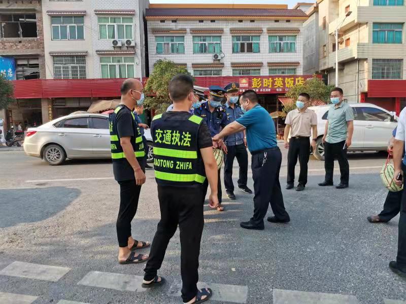 武冈市委常委、副市长候选人王琪督查“亮剑行动”集中攻坚工作(图1)