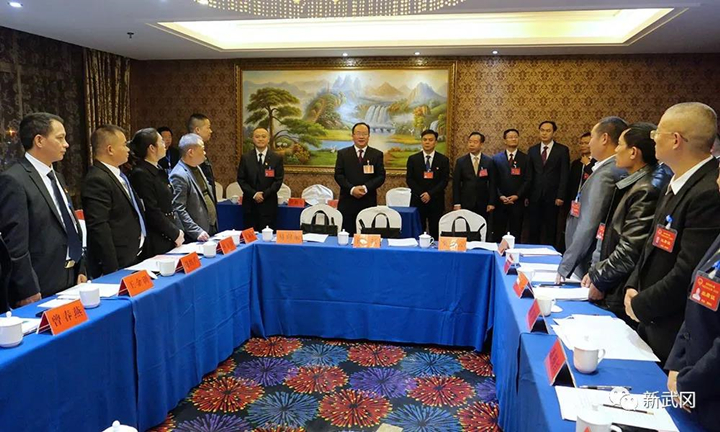 唐克俭龚畅等市领导看望市人大代表(图1)