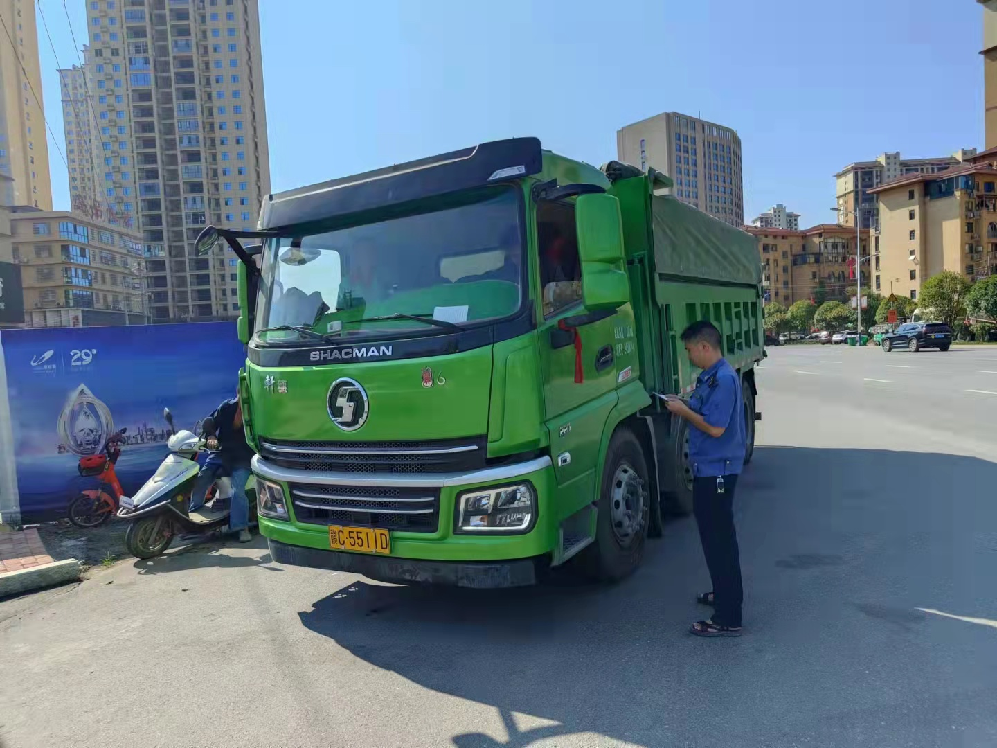 武冈市交通运输综合行政执法大队多措并举确保“十一”交通畅通(图2)