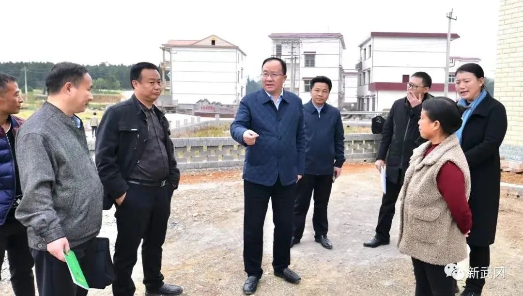 唐克俭走访服务所结对的脱贫户(图3)