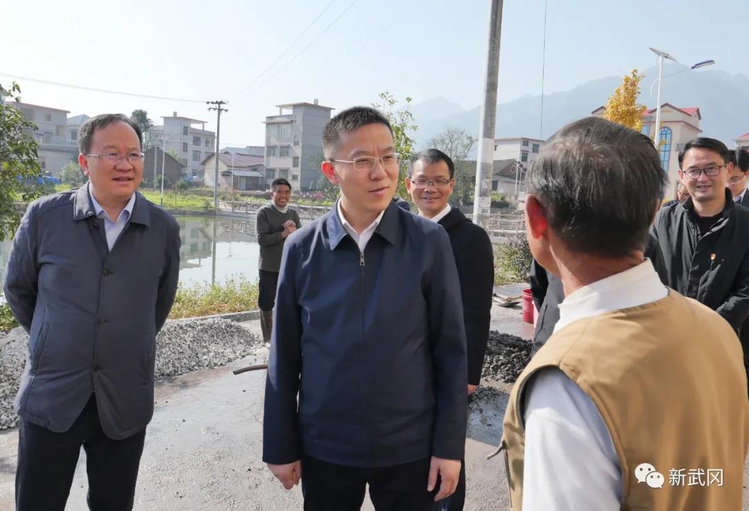 龚红果在武冈调研时强调 深入学习贯彻省党代会精神 让党旗在基层一线高高飘扬(图2)