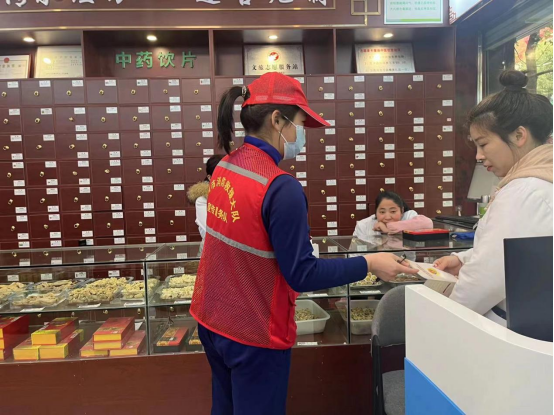 武冈市消防救援大队深入沿街商铺开展消防宣传(图2)