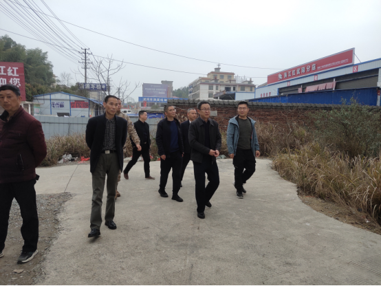 省国防动员办公室装备财务处处长陈建辉一行赴武冈市调研国防动员工作(图1)