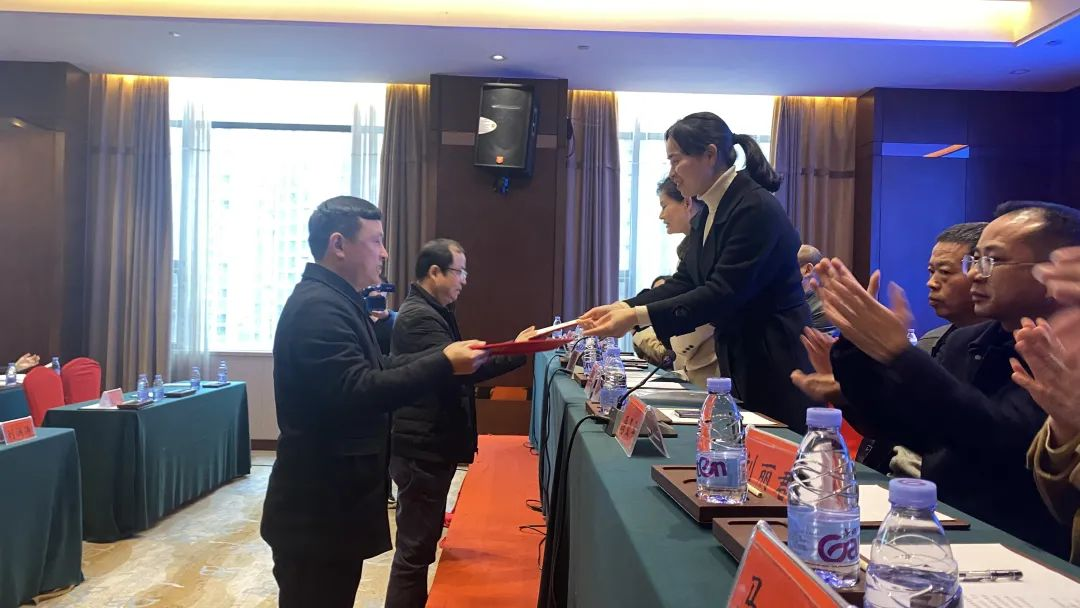 武冈市召开党外知识分子联谊会第三次会员大会(图2)