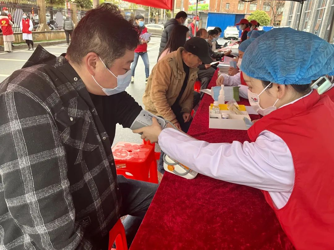 武冈市开展第28届“世界防治结核病日”主题宣传活动(图3)