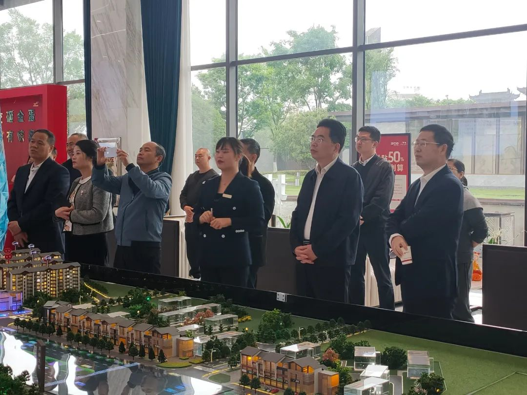 谢商成一行在武冈市开展重点课题调研(图2)