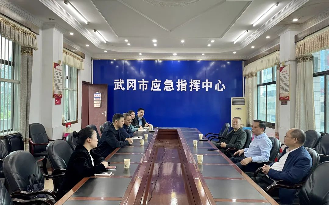 李小平来武冈市宣讲党的二十大精神(图2)