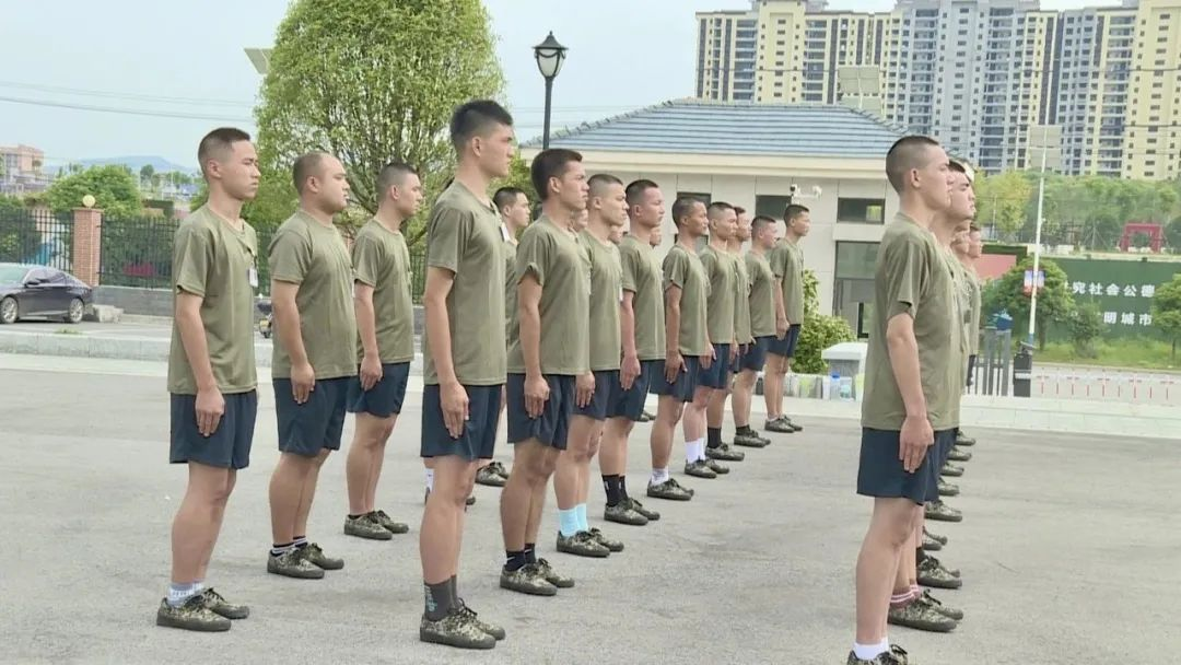 武冈市启动2023年下半年预定新兵役前教育(图3)