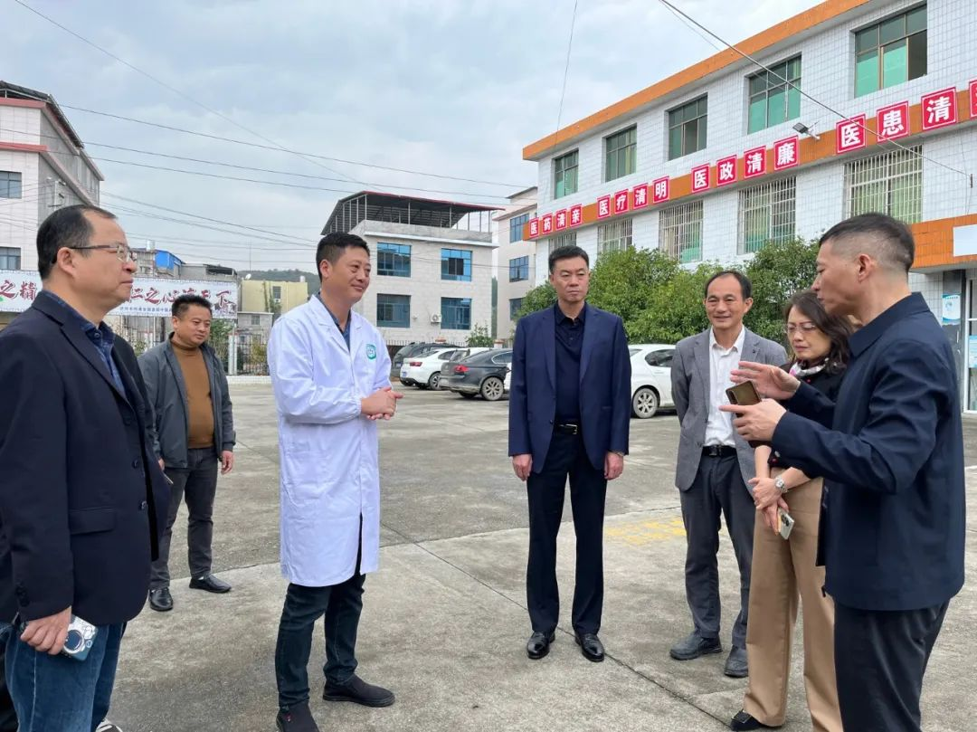邵人大来武冈市专项视察乡镇卫生院服务能力建设(图2)