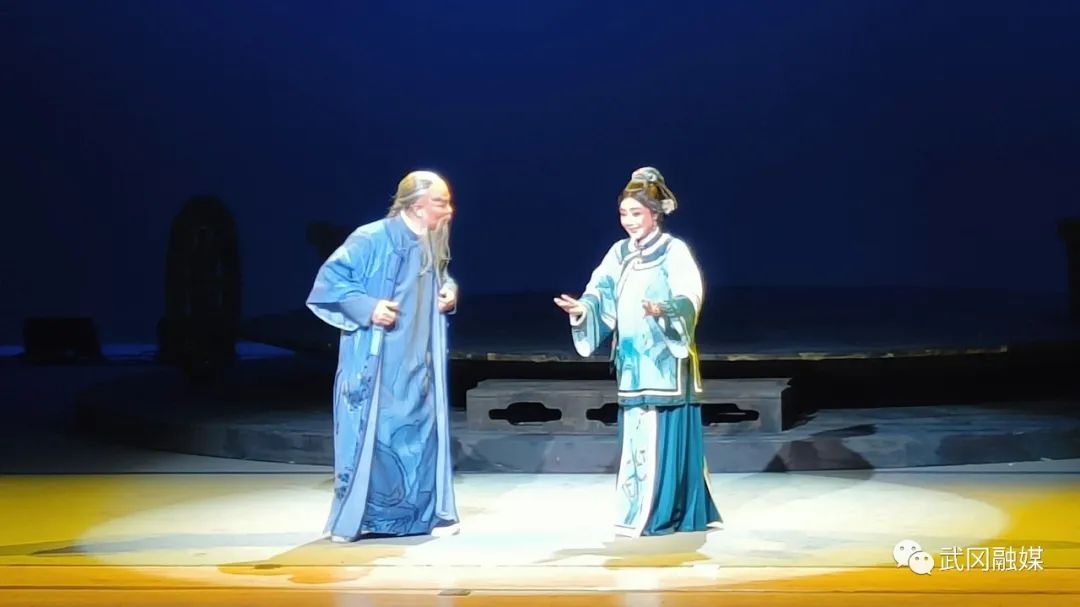 新创大型祁剧《清官李蛮牛》邵阳市巡演走进武冈(图2)